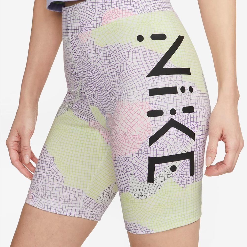 Nike women bike short DV8081-702 size S